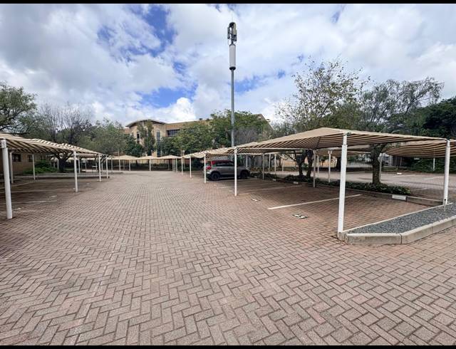 2,565M² OFFICE FOR SALE IN RANDJESPARK